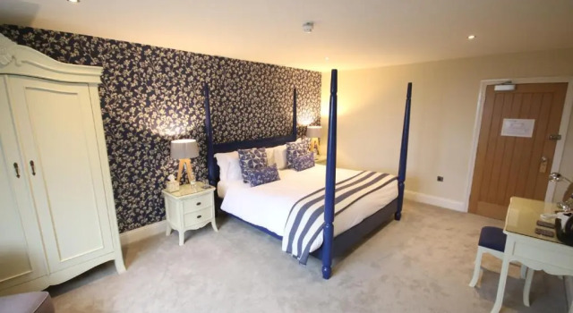 Полулюкс The Malvern Hills Hotel