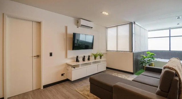 Апартаменты First Class Hotel
