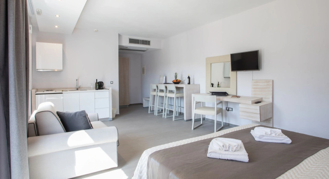 Одноместный полулюкс с видом на море Aqua Oliva Resort