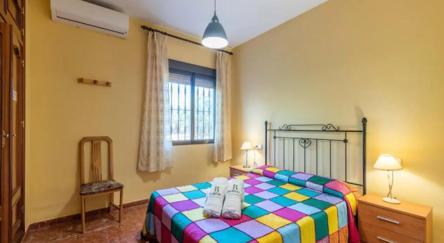 Casa La Grana Carcabuey by Ruralidays, Varaa Hotelli Carcabuey Madrid