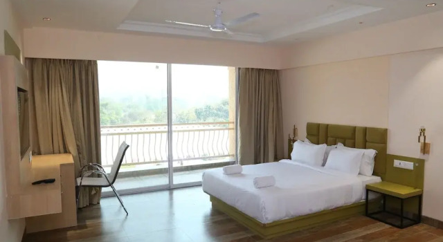 Полулюкс The Byke Select Majestic Meadows - Pan India Pure Veg Hotel Chain