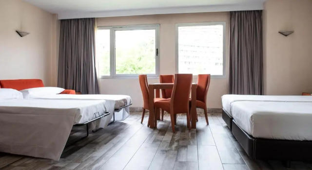 Семейный номер Standard Hotel Palacio del Mar