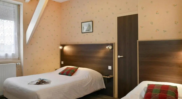 Трёхместный номер Superior Logis Hôtel Des Châteaux De La Loire