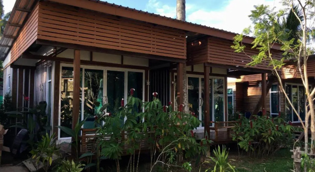 Двухместный номер Deluxe с балконом Mook Montra Resort Sea Front