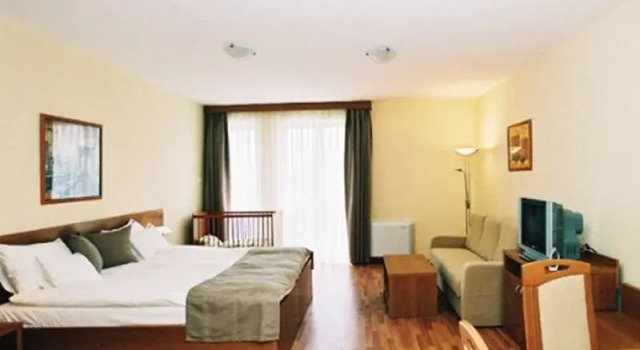 Panoráma Lux Wellness apartman, Забронировать Апарт-отель Отели Хайдусобосло 4 звезды, рядом с Greek Catholic Church, 4*