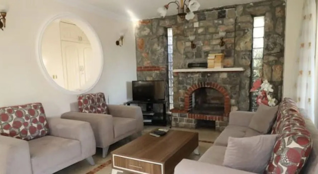 Вилла с 3 комнатами Villa XT15 by JoyLettings
