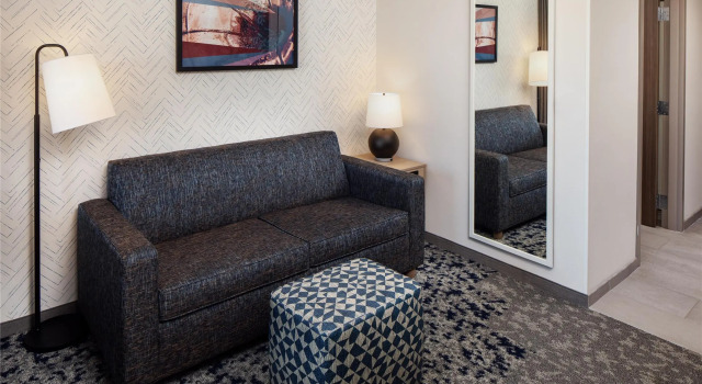 Четырёхместный люкс Home2 Suites By Hilton Memphis Downtown