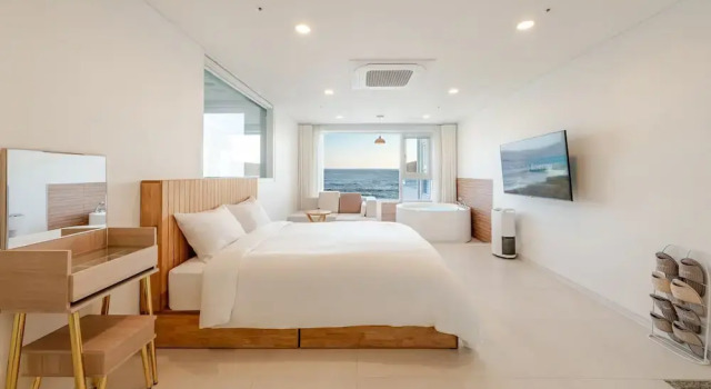 Donghae Badadam Ocean View Spa Pension