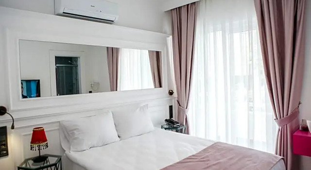 Номер Standard с балконом Nun Hotel