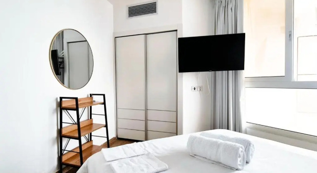 Семейный номер Standard с балконом GO to apartments in Leonardo