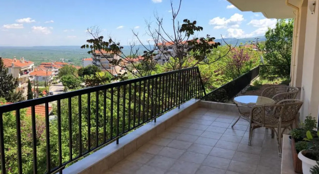 Апартаменты Small apartment, great view!