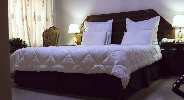 Mukuba Hotel, Book Hotel Hoteller i Copperbelt Province med pool, Swimmingpool