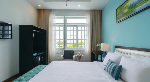 Люкс Premium Flora Beach Hotel & Spa
