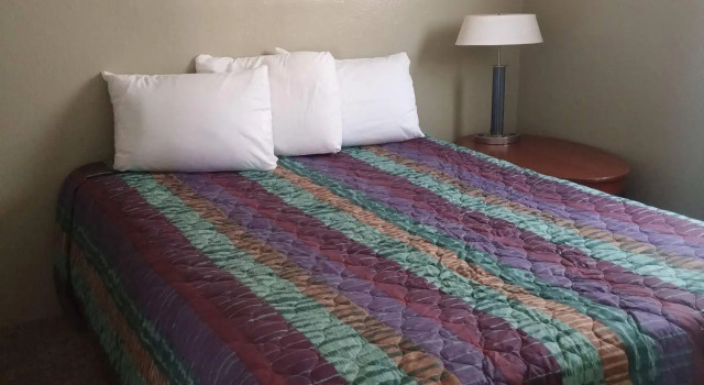 Goodnight Inn, Buchen Sie Hotel Talent Applegate Valley