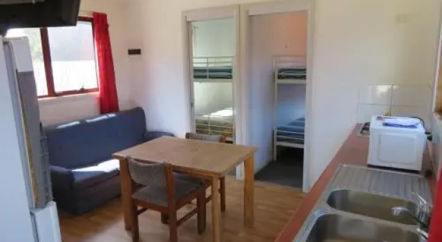 Latrobe Mersey River Cabin and Caravan Park, Book Hotel Latrobe Tasmania