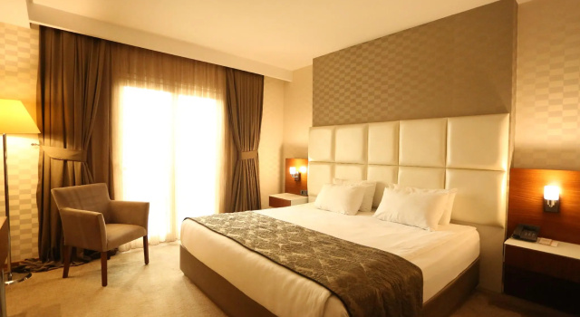 Полулюкс Riva Reşatbey Luxury Hotel