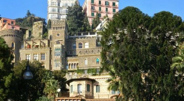 Amedeo Square, Book Hotel Hoteller i Napoli med pool, nær Naples Eastern University, Swimmingpool