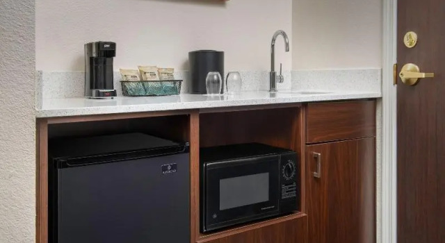 Студия SpringHill Suites Dallas Addison/Quorum Drive