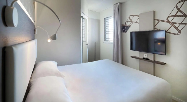 Номер Standard ibis Locarno