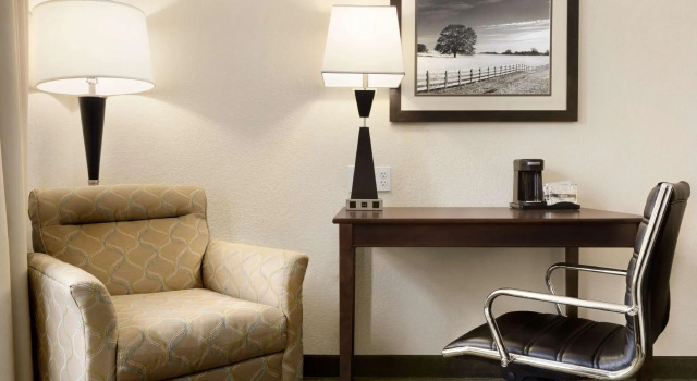 Двухместный номер Standard Hampton Inn Dover