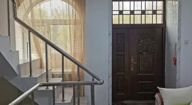 Jingjiang Homestay (Jiangbian Square), Book Hotel Hoteller i Yichun med parkering, Parkering