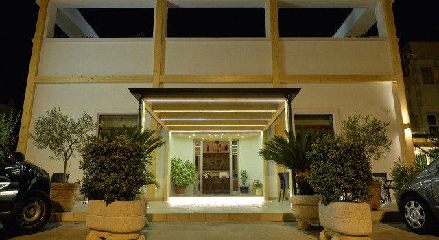 Hotel Cuor Di Puglia, Забронировать Отель Отели Альберобелло с завтраком, рядом с Музей «Трулло-Соврано», Завтраки