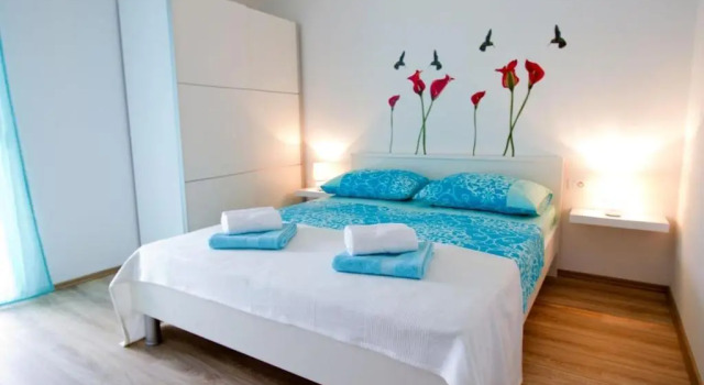 Apartment Nylo, Buchen Sie Ferienwohnung Stobreč Split