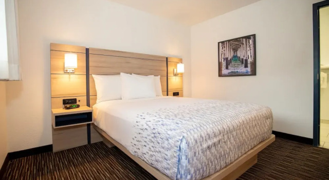 Номер Deluxe Orange Grove Inn