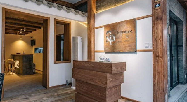 VINAWHISPER Boutique Hotel