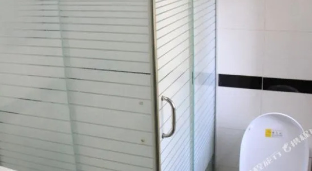 Nanjing Lingguang Jiari Hotel