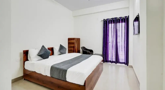 Номер Deluxe Hotel Stay Station Near Expo Mart Greater Noida