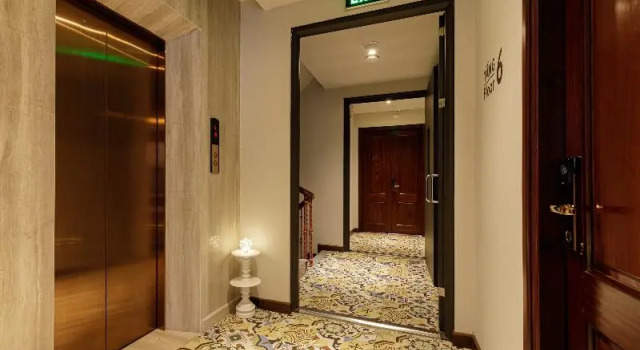 Super OYO Capital O 1169 Le Grand Hanoi Hotel - The Charm, Забронировать Отель Отели Кау Гиай с парковкой, Парковка
