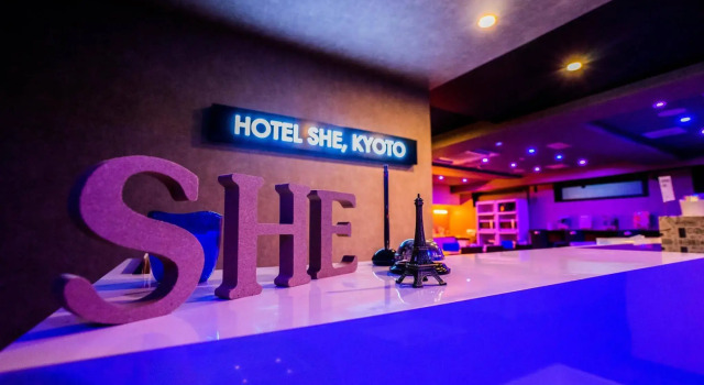 Hotel She, Kyoto