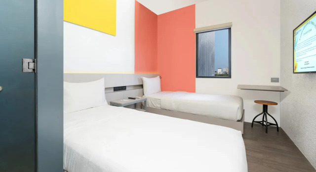 Номер Superior Yello! Hotel