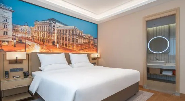 Люкс Deluxe Vienna International Hotel (Linyi Tanyi Branch)