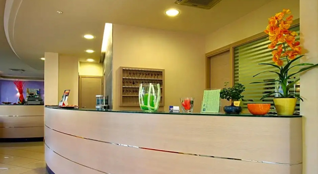 Hotel Bologna, Book Hotel Hoteller i Friuli Venezia Giulia med parkering, Parkering