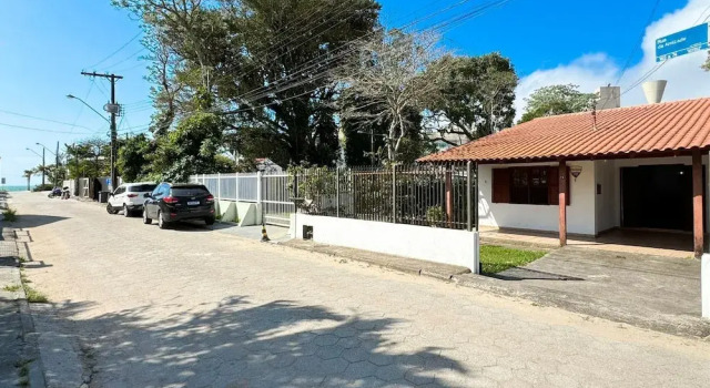Вилла Casa Aconchegante a 100 metros da praia