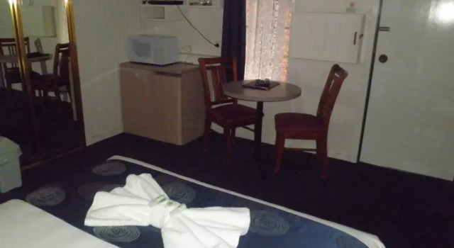 Poets Recall Motel, Забронировать Мотель Гандагай Riverina, рядом с Аббатство Ланиган
