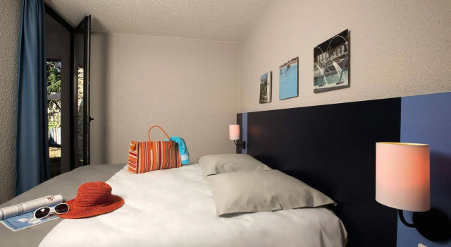 Residence Vacances Bleues Lou Castel, Prenota Hotel Berrias-et-Casteljau 