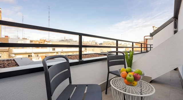 Студия Superior Feelathome Ventas Suites