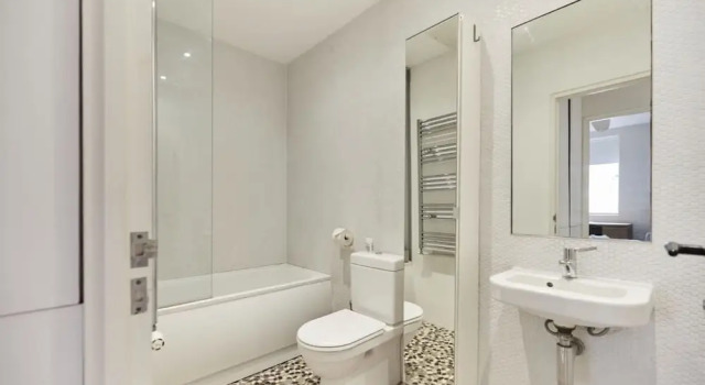 Апартаменты The Southwark Wonder - Charming 1bdr Flat With Patio