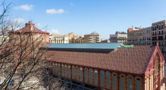 Casa Cosi Sant Antoni, Забронировать Отель Эшампле Барселона, рядом с Приход Св. Августина