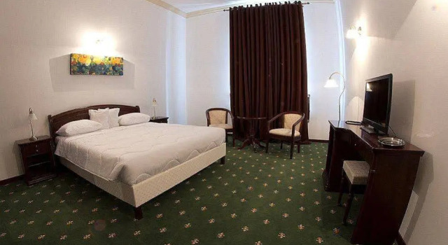 La Maison de Caroline, Rezerwuj Hotel Alba Iulia Alba