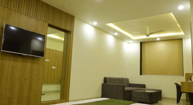 Люкс Luxury Hotel Krishna Pride