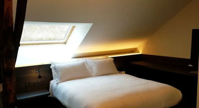 Etoile de Pompadour, Prenota Hotel Pompadour 