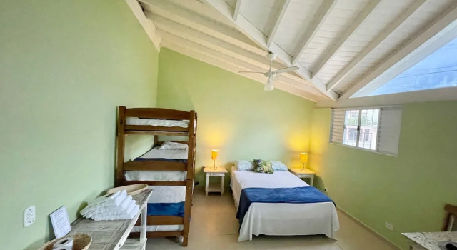 Студия Surfside Suites