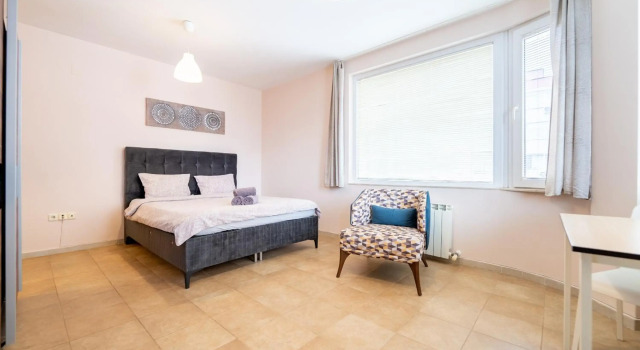 Lovely apartment in Studentski grad, Book Apartment Studentski Grad 