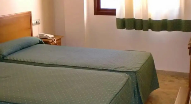 Hotel Sierra de Quesada SL, Забронировать Отель Отели Кесада с парковкой, Парковка