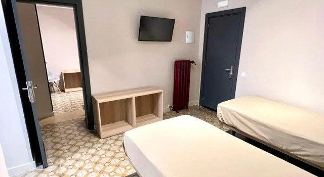 Четырёхместный номер Standard с балконом Hostal Boutique La Canonja