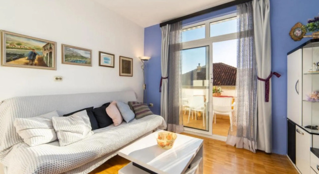 Stipe - Comfortable Apartment for 6 Person - A, Забронировать Апартаменты/квартира Апартаменты Макарска, рядом с Набережная Рива (Макарска), Апартаменты/квартира